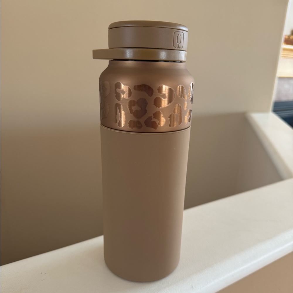 Brumate Rotera 35oz gold Leopard